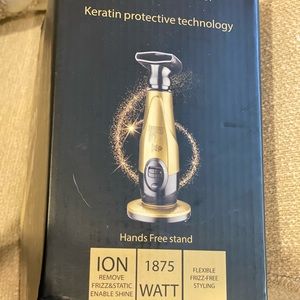 RETAIL: $289.00. Yours for $75.00 NEVER been used.